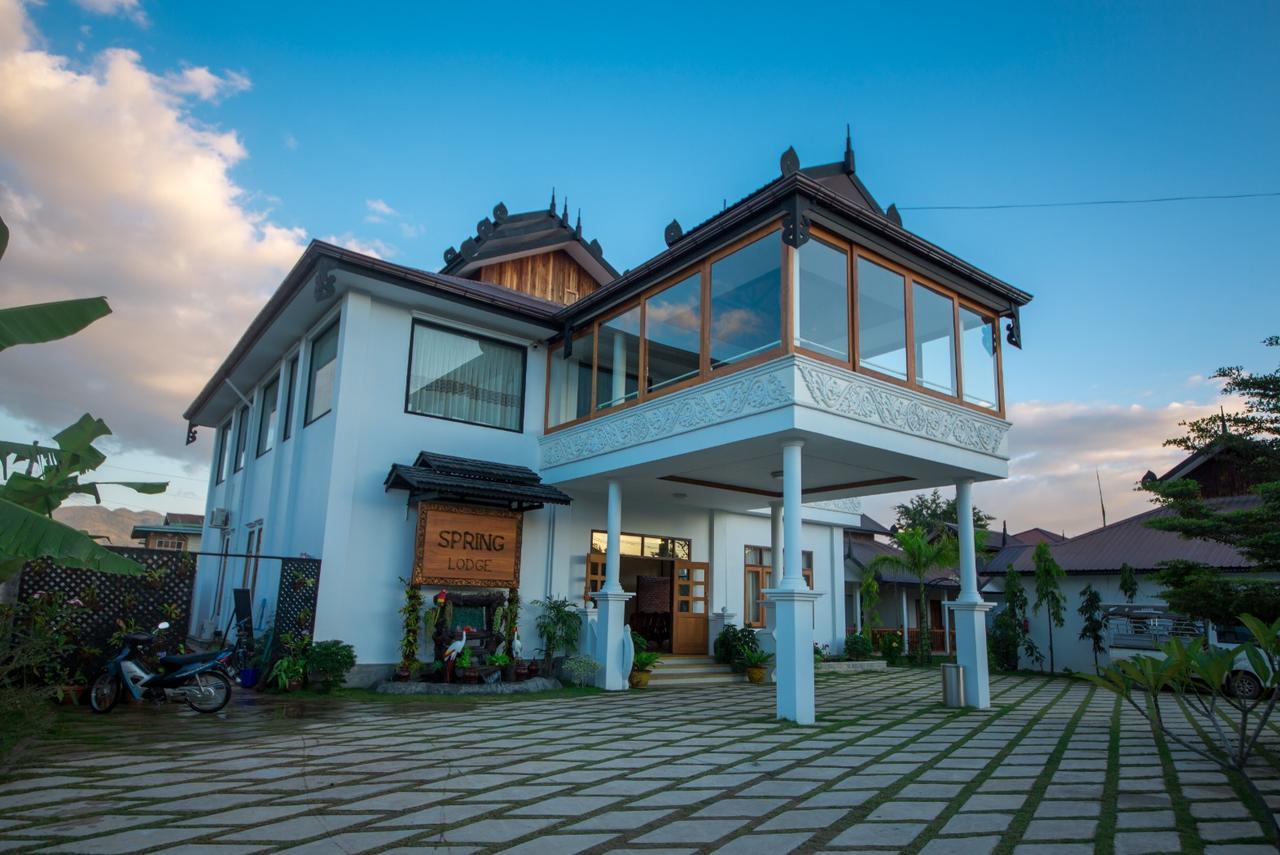 สปริง ลอดจ์ Hotel ยองชเว ภายนอก รูปภาพ